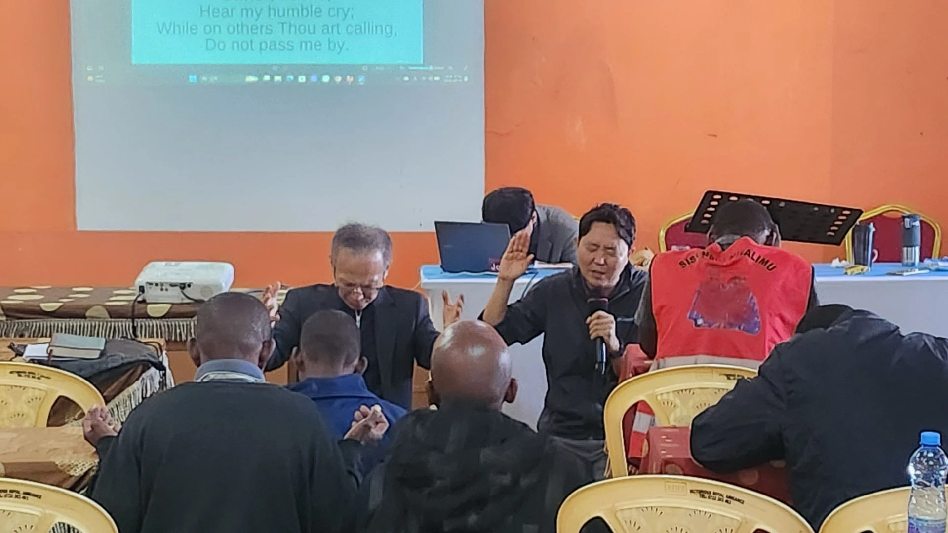 Sharing God’s Word at the seminar